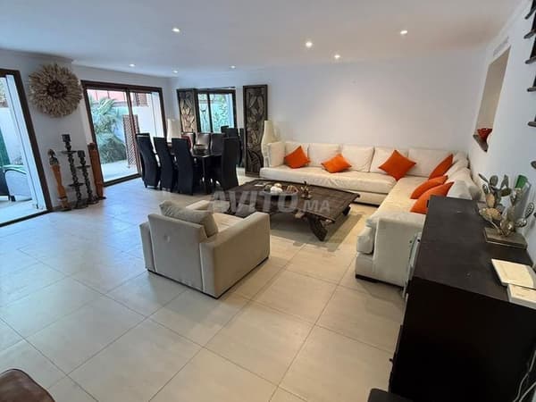 Duplex meublé à vendre 200 m² à Hivernage