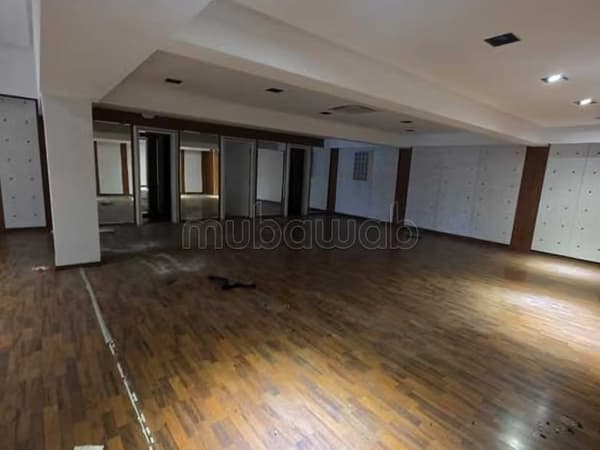 Local commercial à Louer de 233.0 m² à Rabat, Agdal