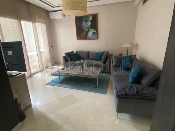 استوديو عصري في حي راسين للبيع مع كور