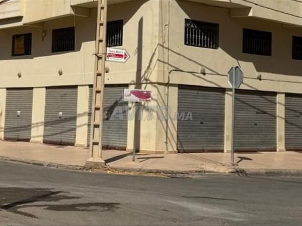 Local Commercial d'Angle Premium 300m² – Avenue Taïf