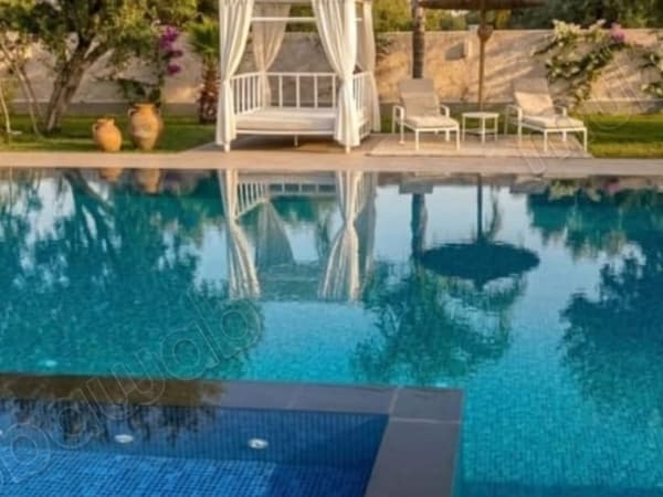 Villa d’exception 6 suite – location longue durée / sous location