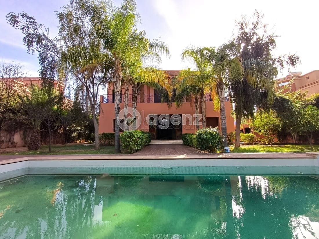 Villa in vendita 1 418 m², 5 camere Ennakhil Palmeraie Marrakech
