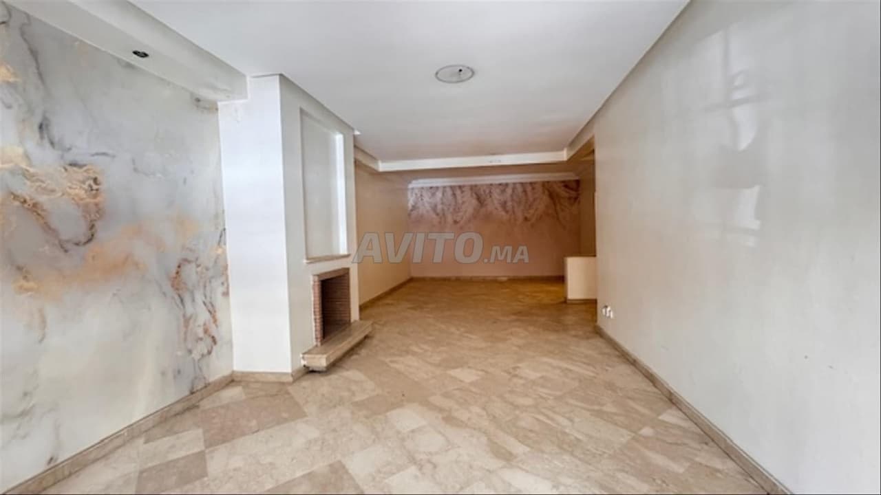 Apartment for residential use or office