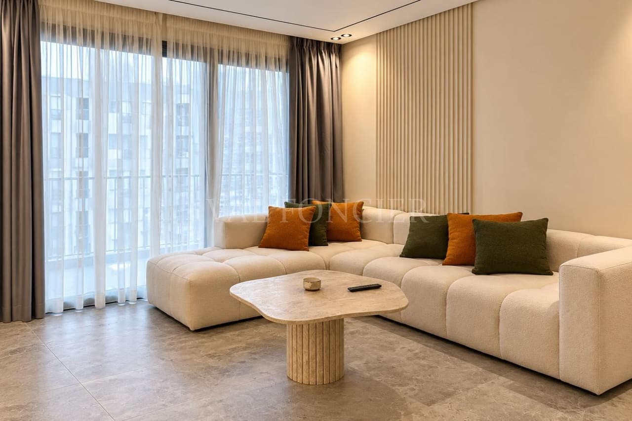 Location Studio meublé neuf avec Terrasse CFC, Casablanca