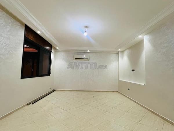 Appartement spacieux vide 3 chambres