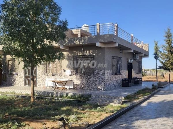 House on a magnificent farmhouse for sale