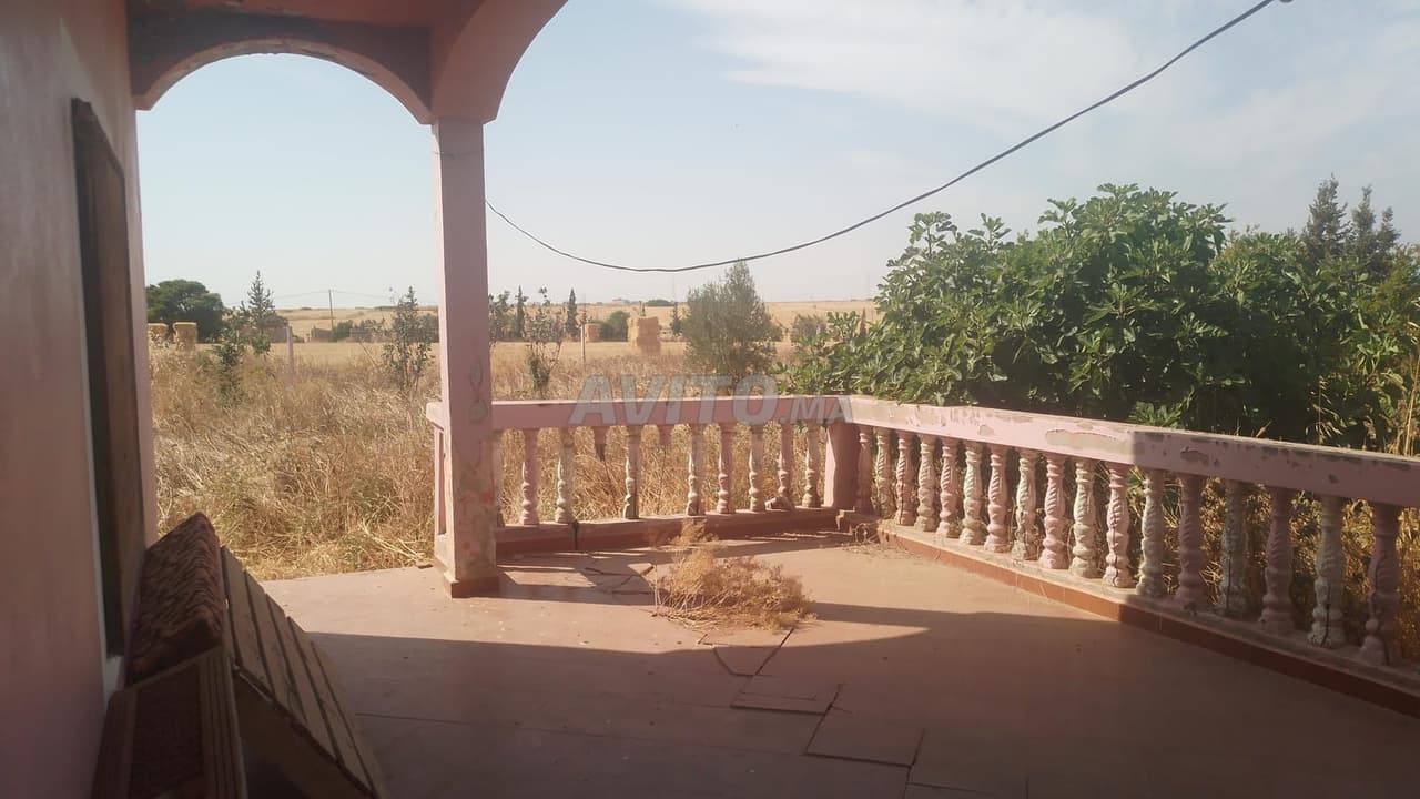 Ferme entièrement équipée 5 hectares Twal3