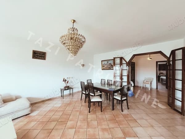 For sale 3-bedroom apartment, no overlooking, with view